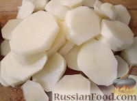 Фото приготовления рецепта: Запеканка из рубленой говядины с картофелем - шаг №4