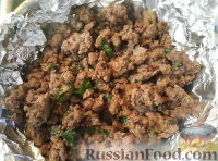 Фото приготовления рецепта: Запеканка из рубленой говядины с картофелем - шаг №11