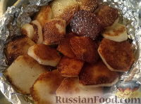 Фото приготовления рецепта: Запеканка из рубленой говядины с картофелем - шаг №12