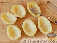 Фото приготовления рецепта: Запеченный картофель, фаршированный сыром фета - шаг №3
