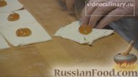 Фото приготовления рецепта: Лодочки из баклажанов с творогом и яйцом - шаг №5