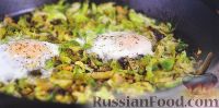 Фото к рецепту: Шакшука с брюссельской капустой