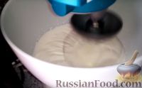 Фото приготовления рецепта: Торт "Павлова" - шаг №7