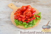 Фото приготовления рецепта: Салат с тунцом, нутом и стручковой фасолью - шаг №6