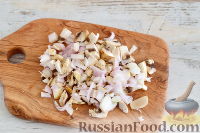 Фото приготовления рецепта: Салат "Леший" с грибами, курицей и орехами - шаг №4