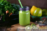 Фото к рецепту: Витаминный смузи из авокадо и шпината