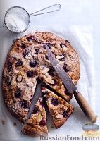 Фото к рецепту: Песочный пирог с малиной и миндалем