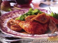 Фото к рецепту: Курица с портвейном и инжиром