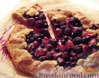 Фото к рецепту: Домашний пирог с ягодами