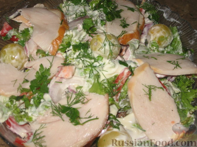 Рецепт Салат с копченой курицей