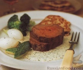 Рецепт Жареное говяжье филе с картофельными оладьями