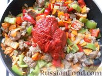 Фото приготовления рецепта: Мясное рагу с овощами - шаг №22
