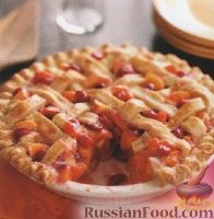 Фото к рецепту: Пирог с вишней, нектарином и абрикосами
