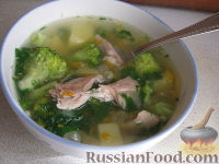 Фото к рецепту: Суп куриный с брокколи