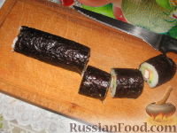 Фото приготовления рецепта: Сашими, суши и роллы - шаг №6