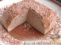 Фото к рецепту: Шоколадный пудинг из манки