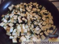 Фото приготовления рецепта: Соте с баклажанами и кабачками - шаг №7