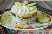 Фото приготовления рецепта: Слоёный салат с копчёной курицей и грибами - шаг №15