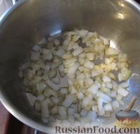Фото приготовления рецепта: Суп с кабачком и грибами - шаг №4