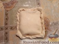 Фото приготовления рецепта: Слоеные мини-пироги с вареньем - шаг №5