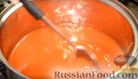 Фото приготовления рецепта: Хрустящие огурцы с кетчупом чили - шаг №6
