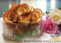 Фото приготовления рецепта: Крабовый салат с яблоком и сельдереем - шаг №9