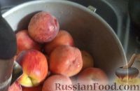 Фото приготовления рецепта: Варенье из персиков без кожицы (1-й способ) - шаг №4