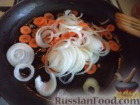 Фото приготовления рецепта: Лапша удон с курицей, овощами и соусом терияки - шаг №17