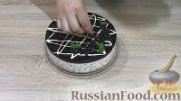 Фото приготовления рецепта: Торт "Черничная полянка" (без выпечки) - шаг №6