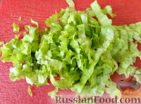 Фото приготовления рецепта: Салат из свекольной ботвы - шаг №4