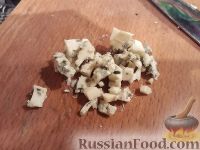 Фото приготовления рецепта: Паста в сливочно-сырном соусе - шаг №3