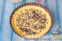 Фото приготовления рецепта: Финский пирог с черникой - шаг №8