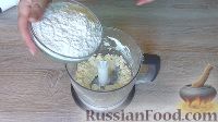 Фото приготовления рецепта: Закуска "Цветные шарики" из курицы с сыром и чесноком - шаг №10