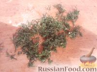 Фото приготовления рецепта: Овощной салат с сырной заправкой - шаг №3