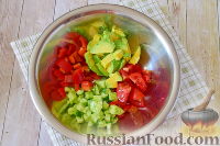 Фото приготовления рецепта: Мексиканский овощной салат - шаг №2