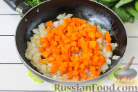Фото приготовления рецепта: Рагу из говядины в томатном соусе, с картофельными ньокками - шаг №9