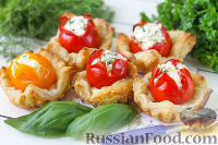 Фото приготовления рецепта: Тарталетки с помидорами и сыром - шаг №6