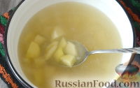 Фото приготовления рецепта: Суп-пюре из белых грибов - шаг №7