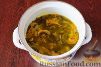 Фото приготовления рецепта: Суп с морской капустой и грибами - шаг №5