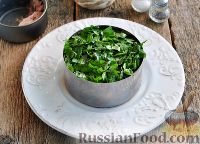 Фото приготовления рецепта: Салат с тунцом и моцареллой - шаг №11