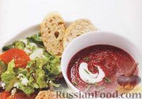 Фото к рецепту: Суп-пюре из свеклы, с салатом из овощей и сыра