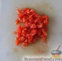 Фото приготовления рецепта: Спагетти с мидиями, в томатном соусе - шаг №3