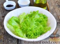 Фото приготовления рецепта: Салат с сельдереем и грушей - шаг №5