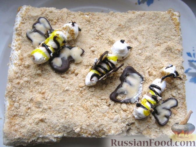 Рецепт Медовый торт "Пчелка"