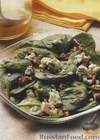 Фото к рецепту: Салат из шпината с сыром и орехами
