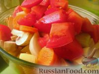 Фото приготовления рецепта: Картофель с овощами в рукаве - шаг №6
