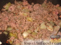 Фото приготовления рецепта: Запеканка с макаронами и мясом - шаг №6