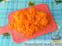 Фото приготовления рецепта: Мясные тефтели с рисом и овощами в томатном соусе - шаг №5