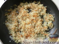 Фото приготовления рецепта: Мясные тефтели с рисом и овощами в томатном соусе - шаг №7