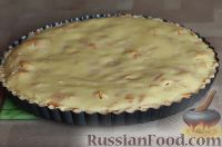 Фото приготовления рецепта: Яблочный пирог с заварным кремом - шаг №10